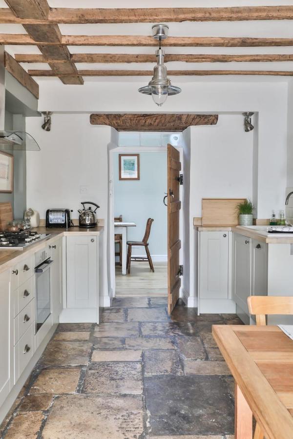 Coombers Mead Cottage Tetbury Exterior photo